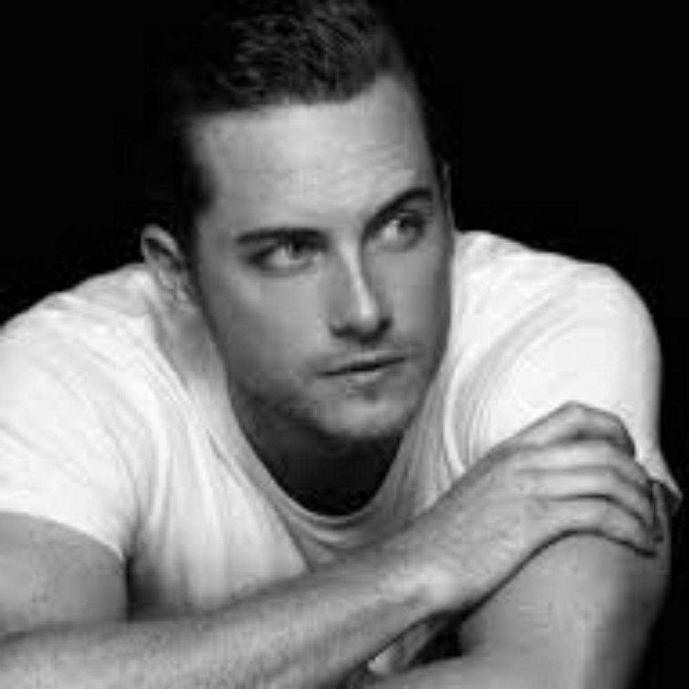 Profile picture jesseleesofferoffi.bsky.social