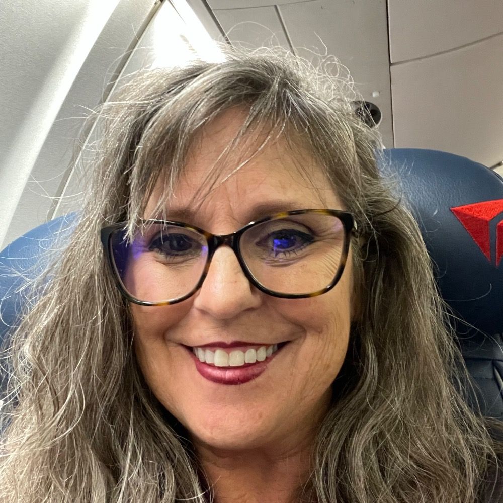 Lori Colvin