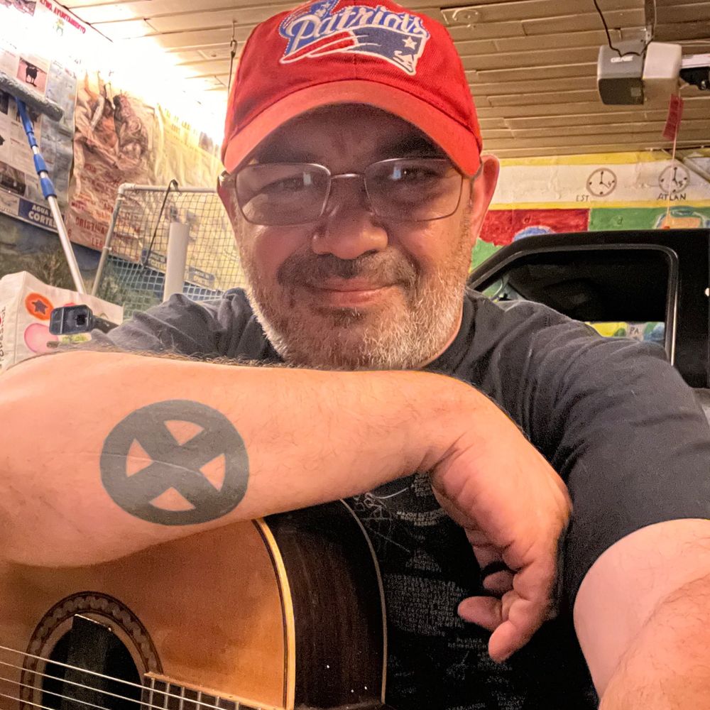 Hank Peña