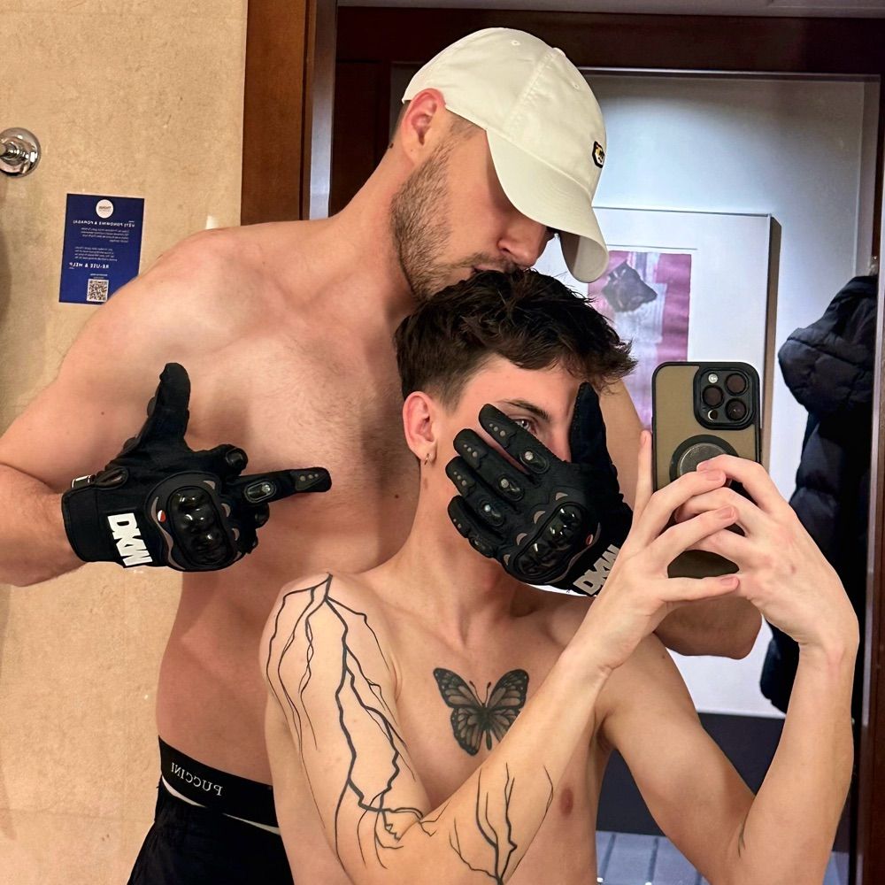 Master and Max 🇵🇱🇩🇪🇨🇿🇬🇧