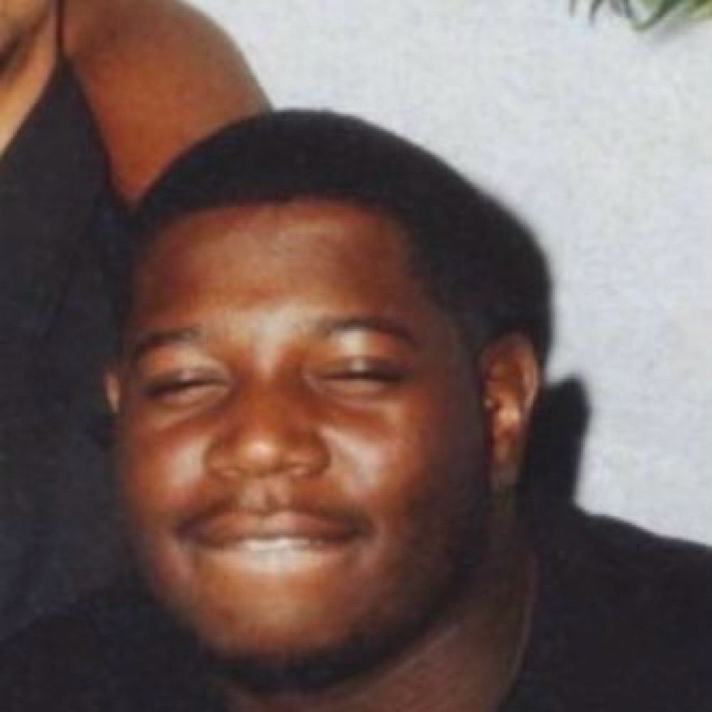 Scamron Giles