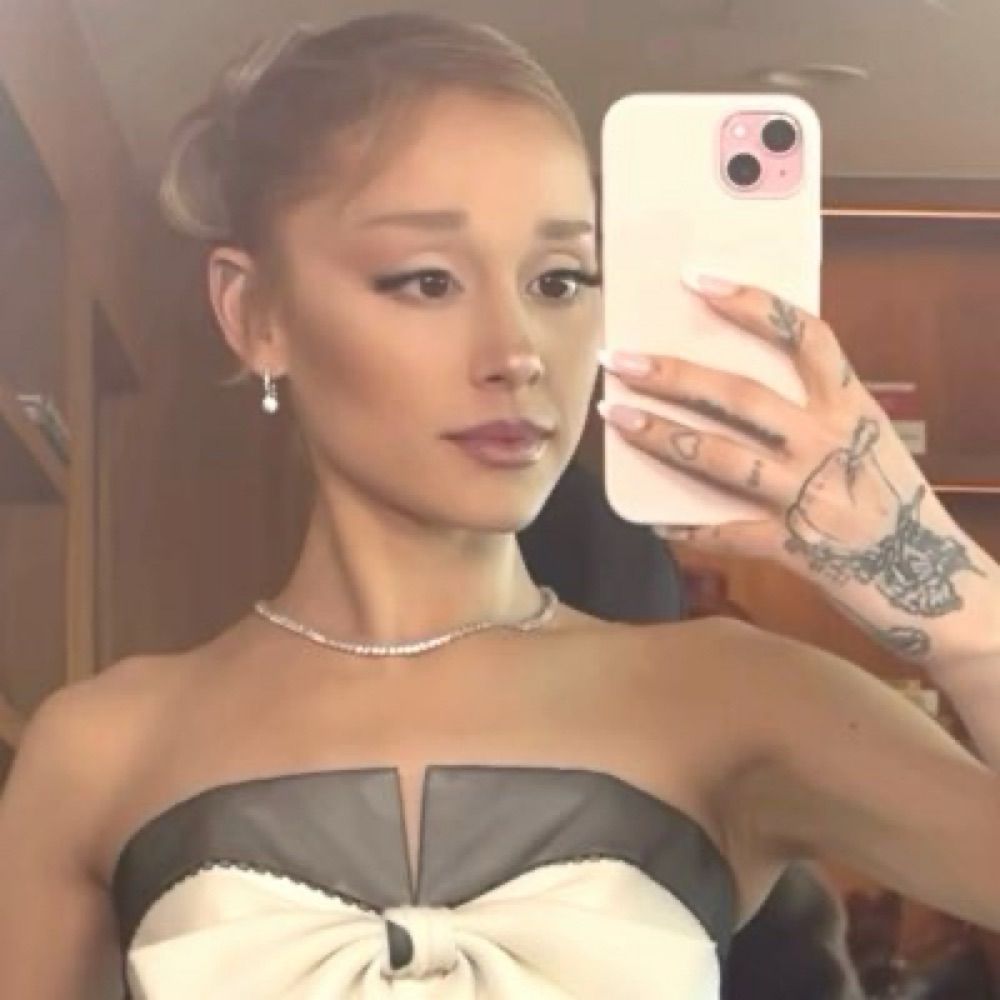 ً leigh⁷ ᥫ᭡