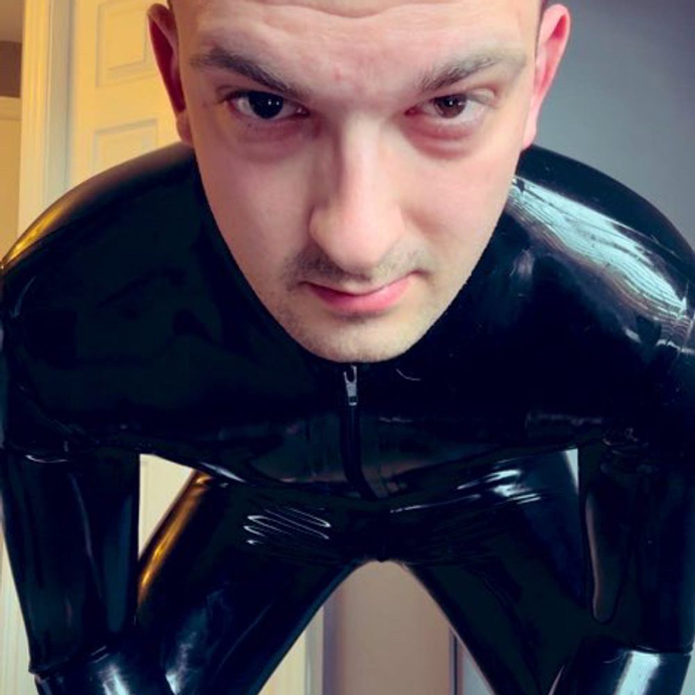 McrRubberBoi 😈👅