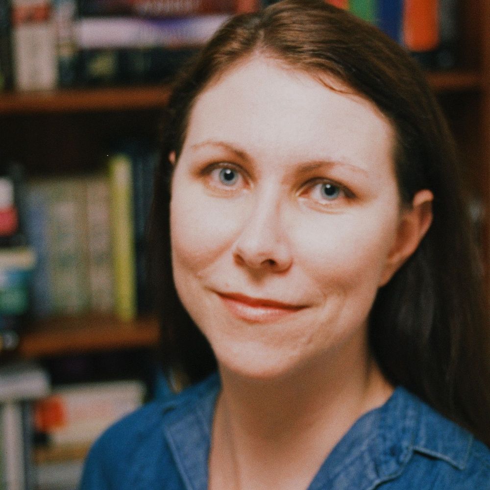 Everly Frost Author