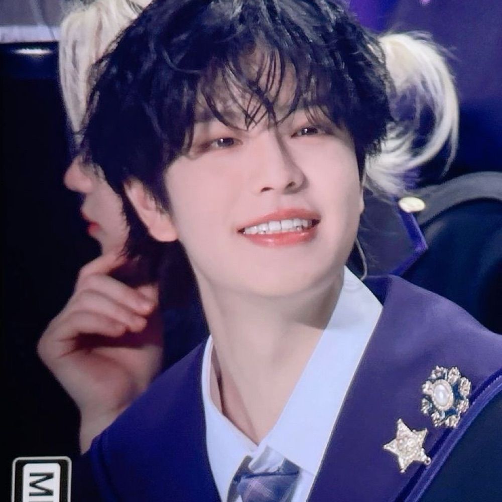 lari (seungmin’s gf)