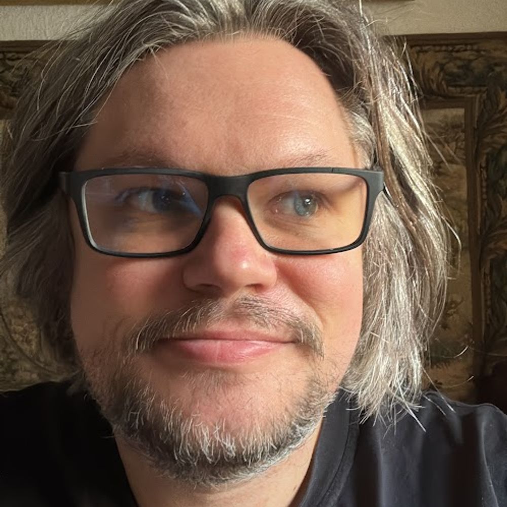 Simon (🎙️Trek am Dienstag 🎧 Zauberlaterne)
