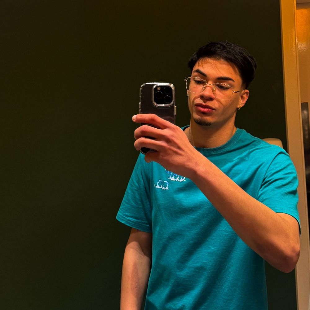 CH🐻‍❄️