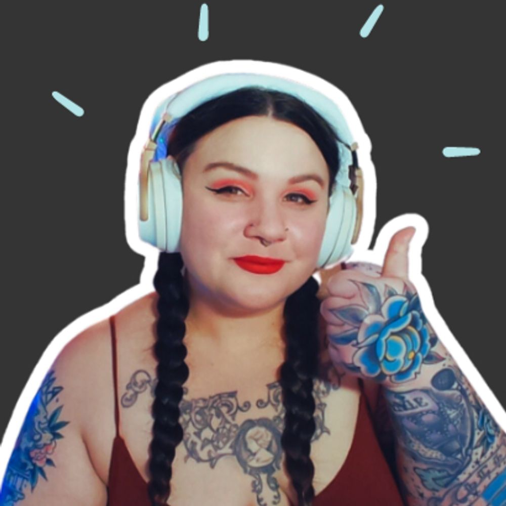 ⁘ Ghost Host Lauren ⁘