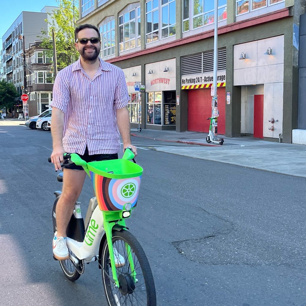 Hayden (he/him)🚲🛴