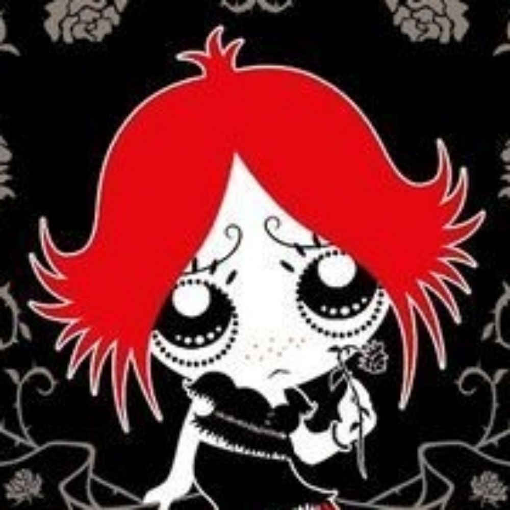 Leah (She/Her)