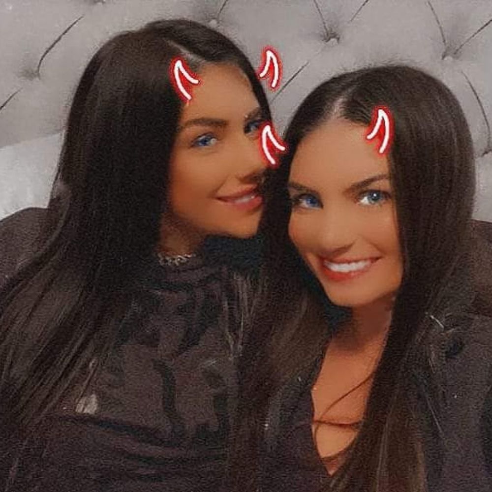 🔥🇬🇧Cait & Bethany 🇬🇧🔥