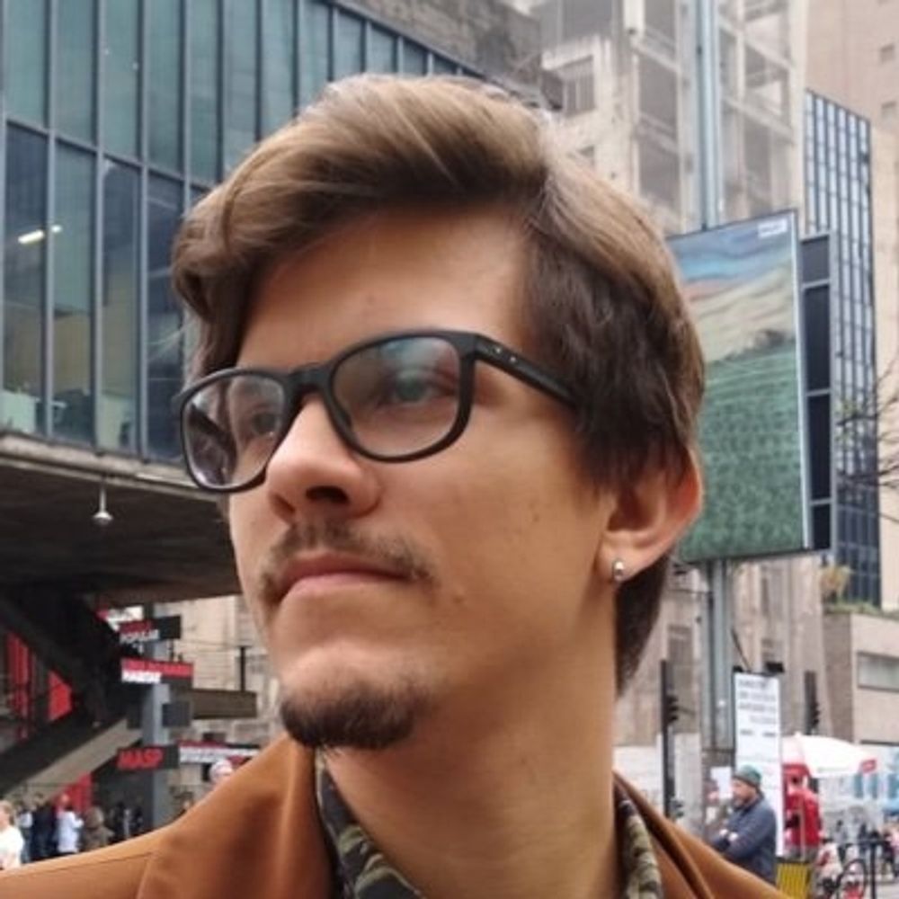Rafa Marx não vive sem microblogging 