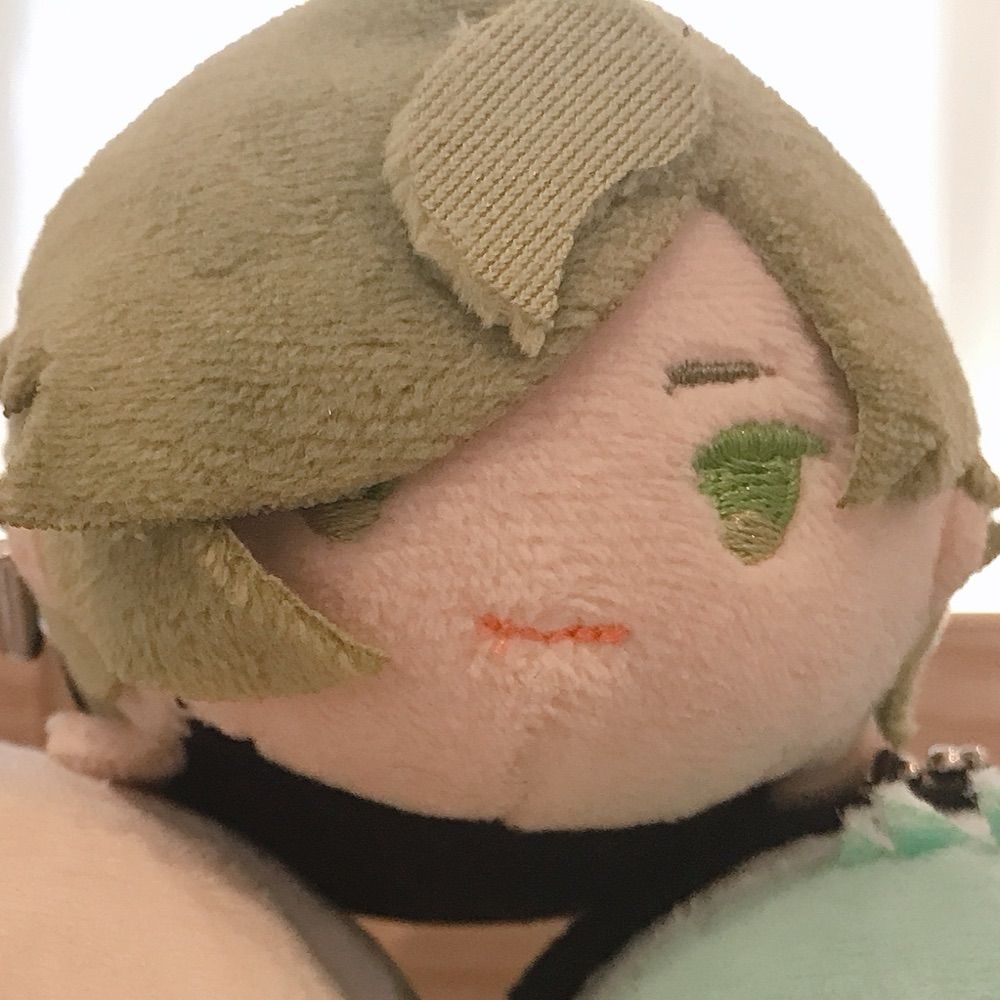 白藤よひら