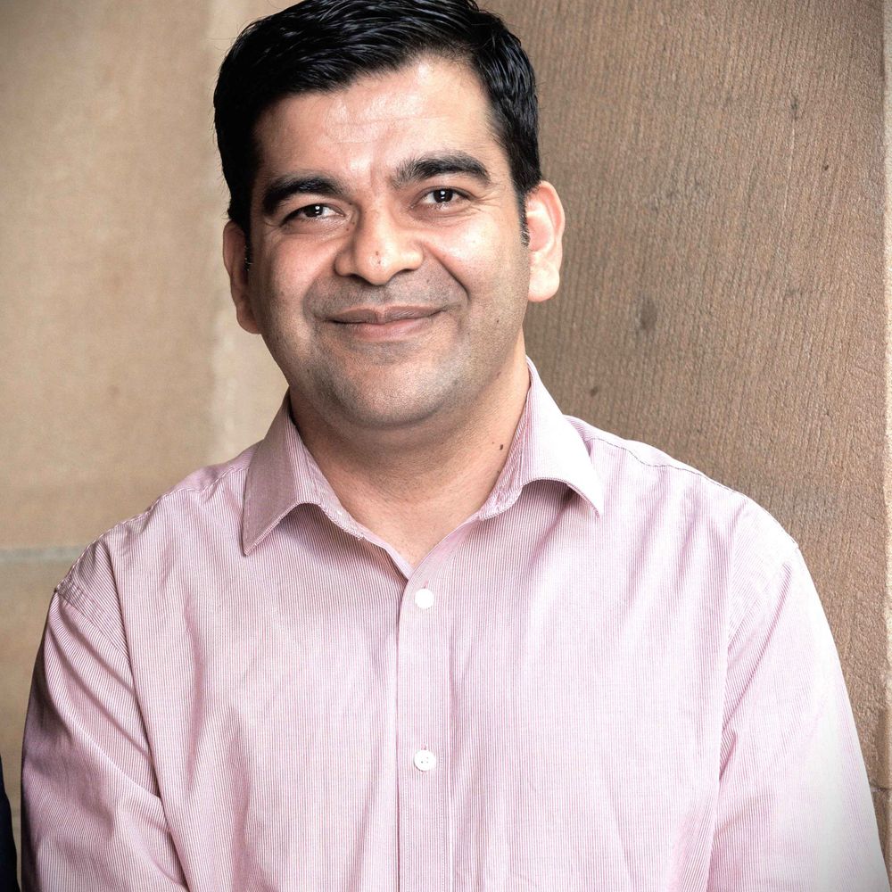Dr Himal Kandel