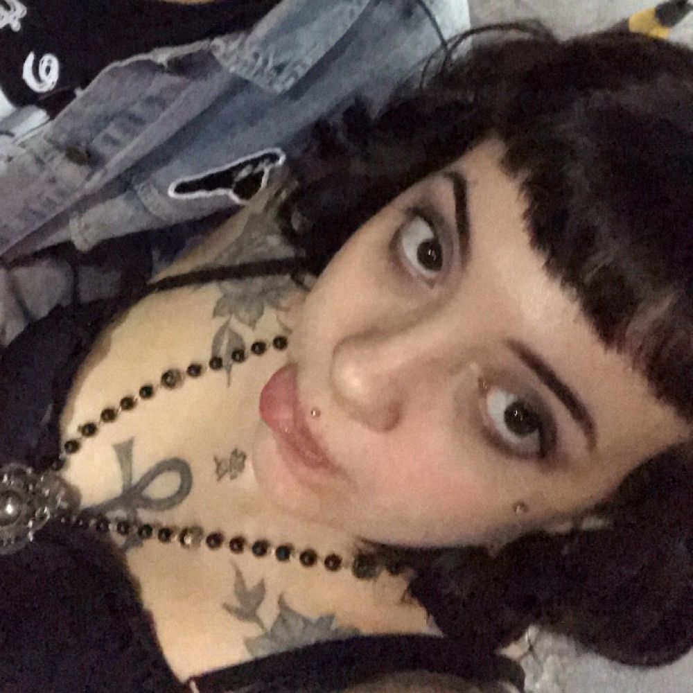 ๑*✩ manu ₊˚⊹