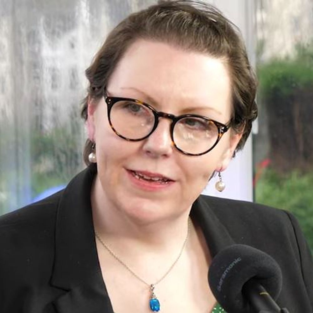 Dr Rachel Glover