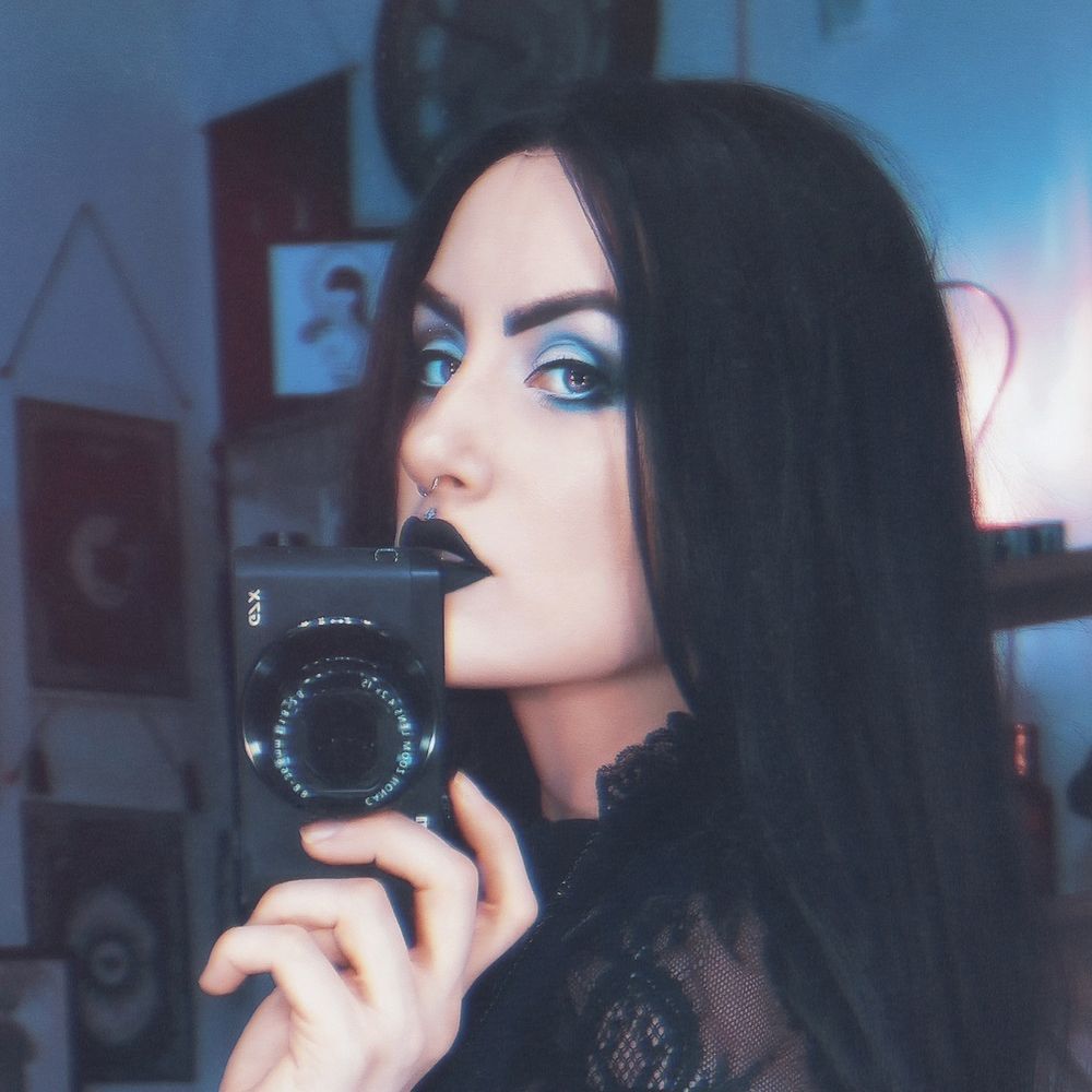 Pokket 𝒾𝓈 𝓉𝓎𝓅𝒾𝓃𝑔... 💬