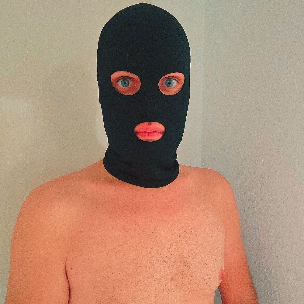 TheMaskedBottomHu