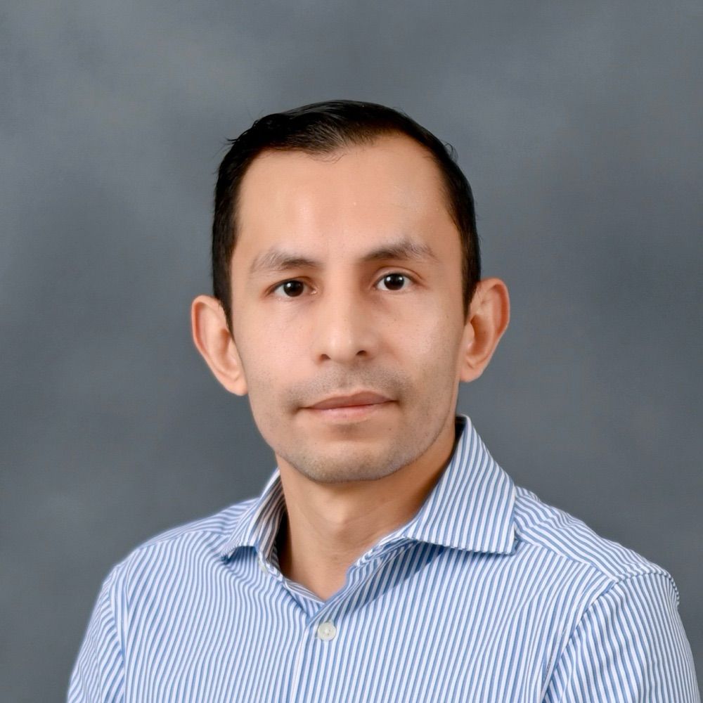 Dr. Javier GL
