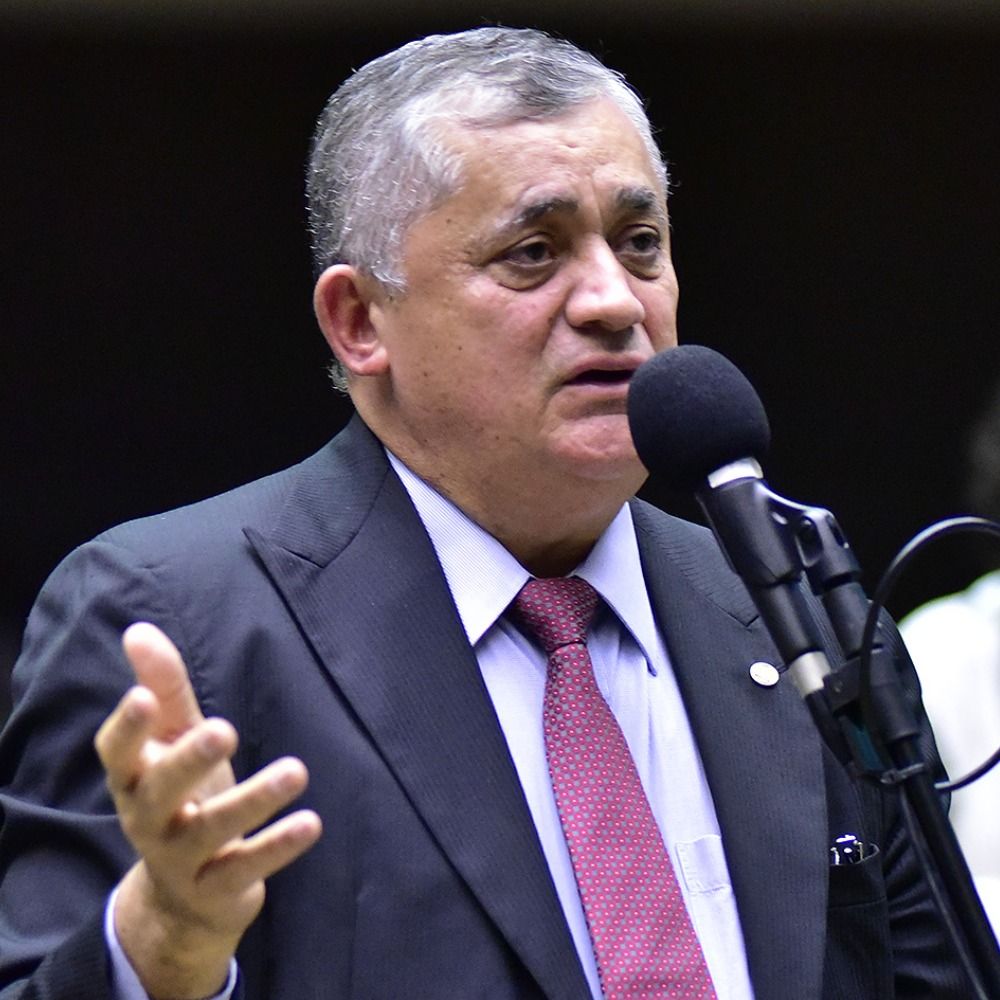 José Guimarães