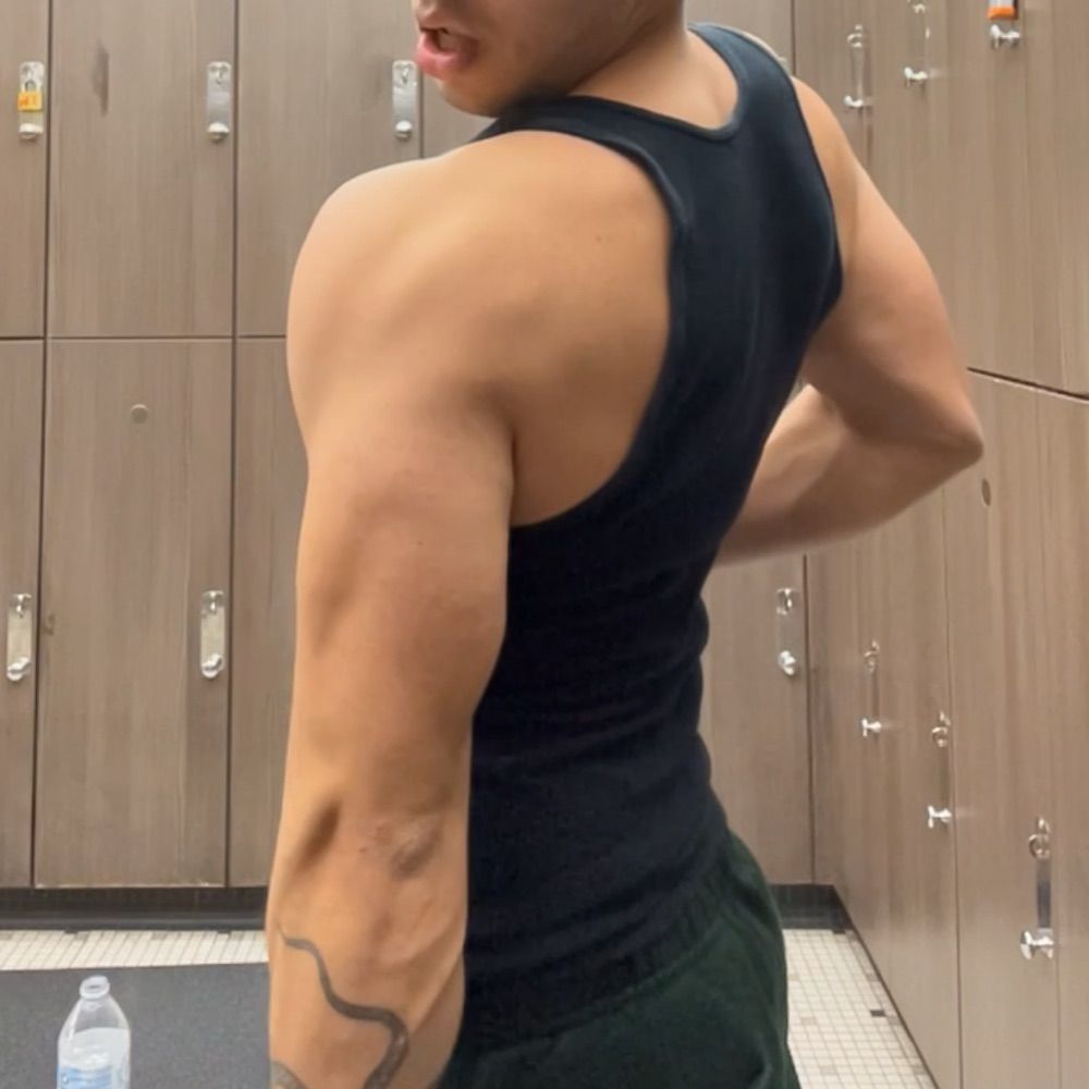 Hi