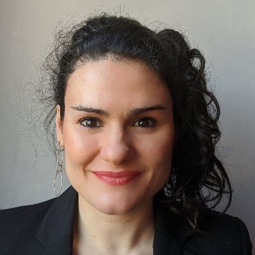 EneidaLinguist FHEA FCIL (she/her)