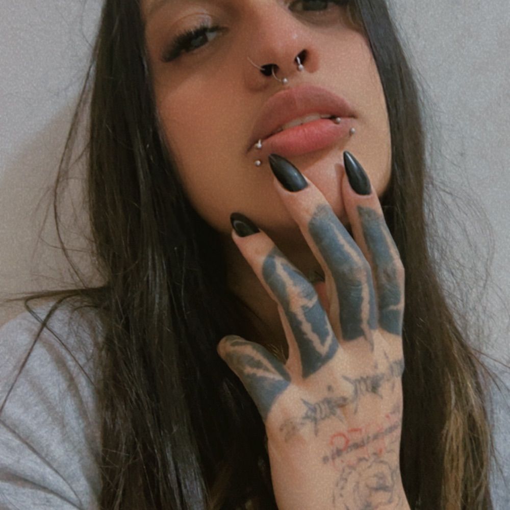 Isa, Bela, Bells
