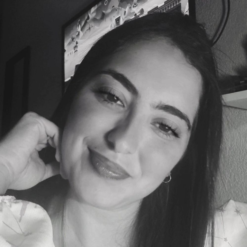 Fernanda Bueno 🍓 - Apaixonada por planetas. 🪐