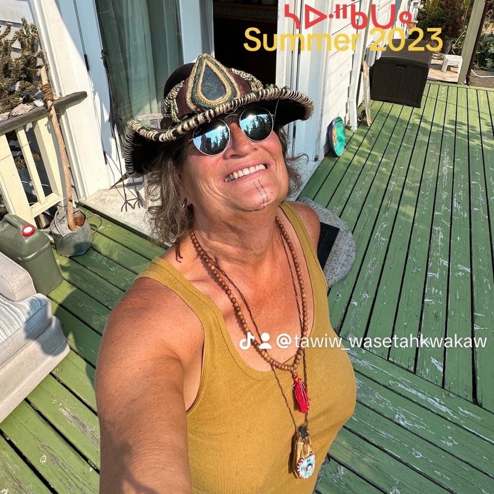 Tâwiw  Wâsêtâhkwakâw {she/they}🪶🪬🏳️‍⚧️☀