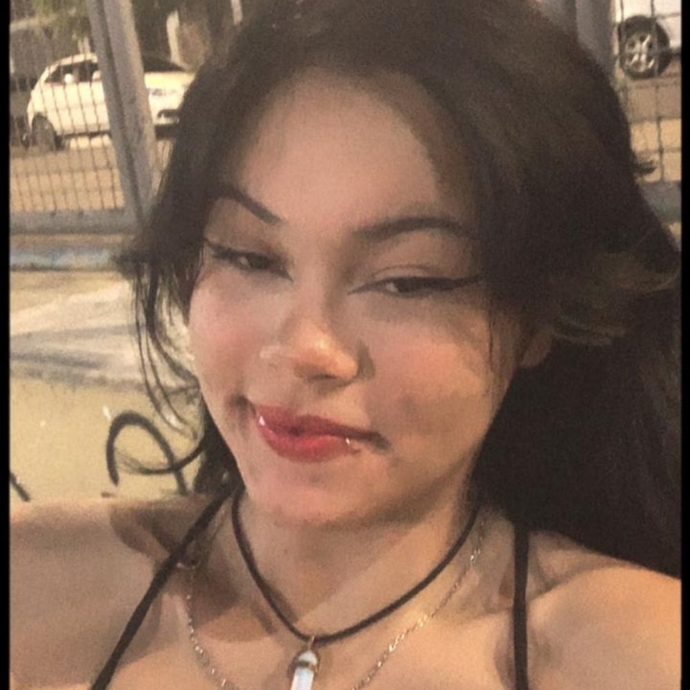 Clarinha de mel🍯