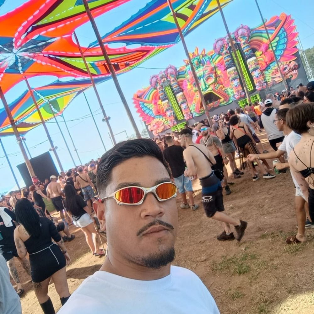 • PJ CARVALHO •