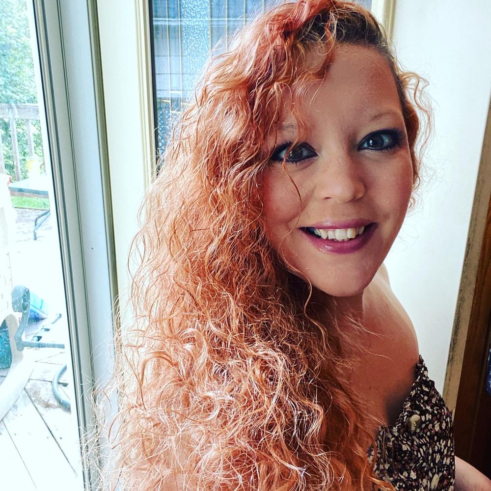 Stevi Lynn - Dark Fantasy & Romance Author