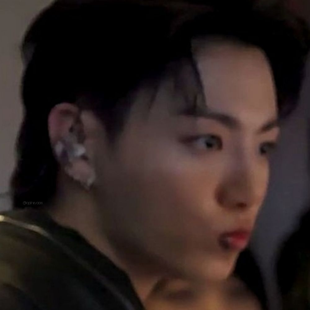 yas⁷ ⋆ jk's girl