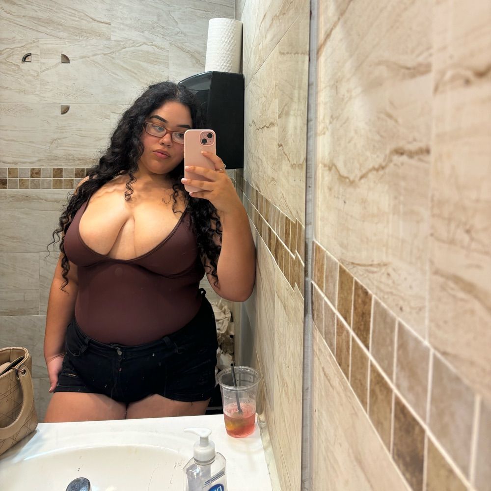 briii🧸🥥🤎🦦🍂🥜