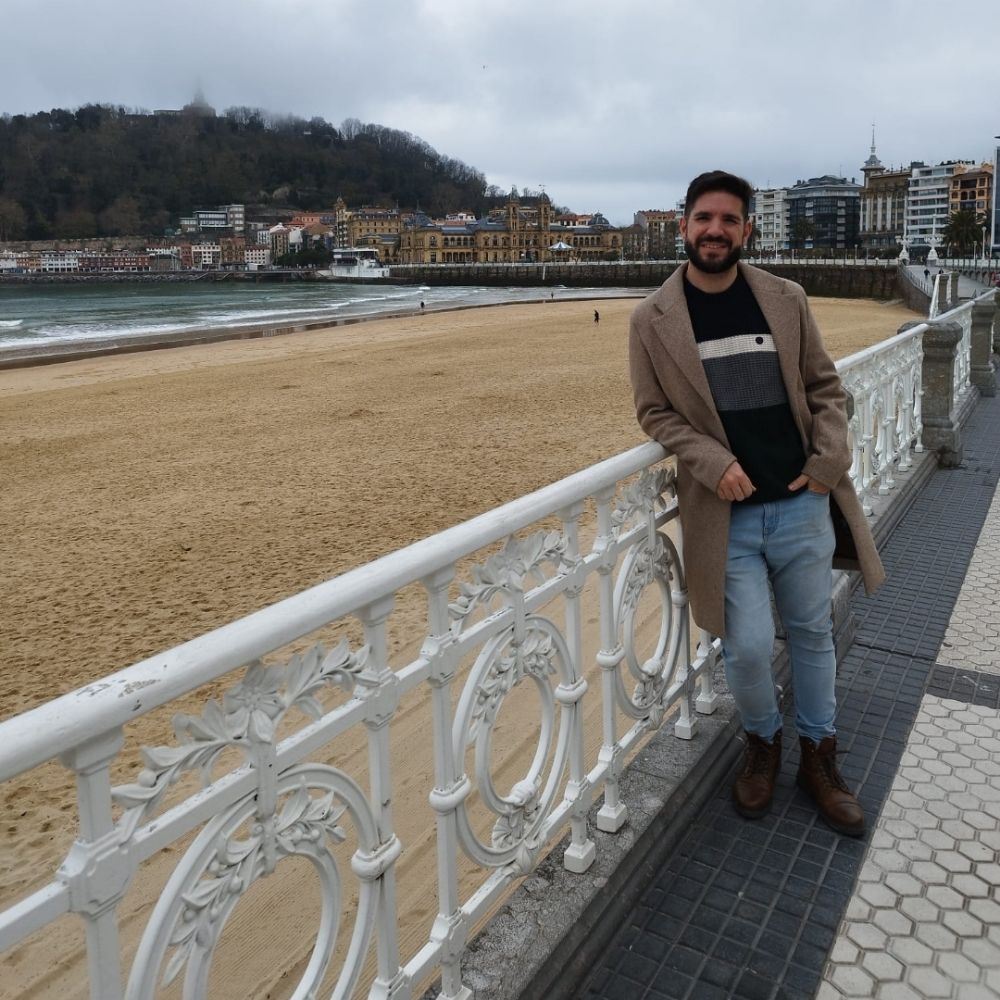 Alberto Moya
