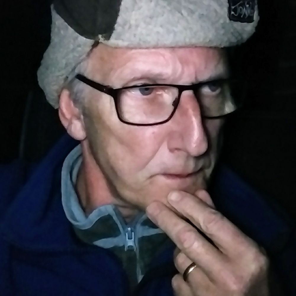 Les Hughes