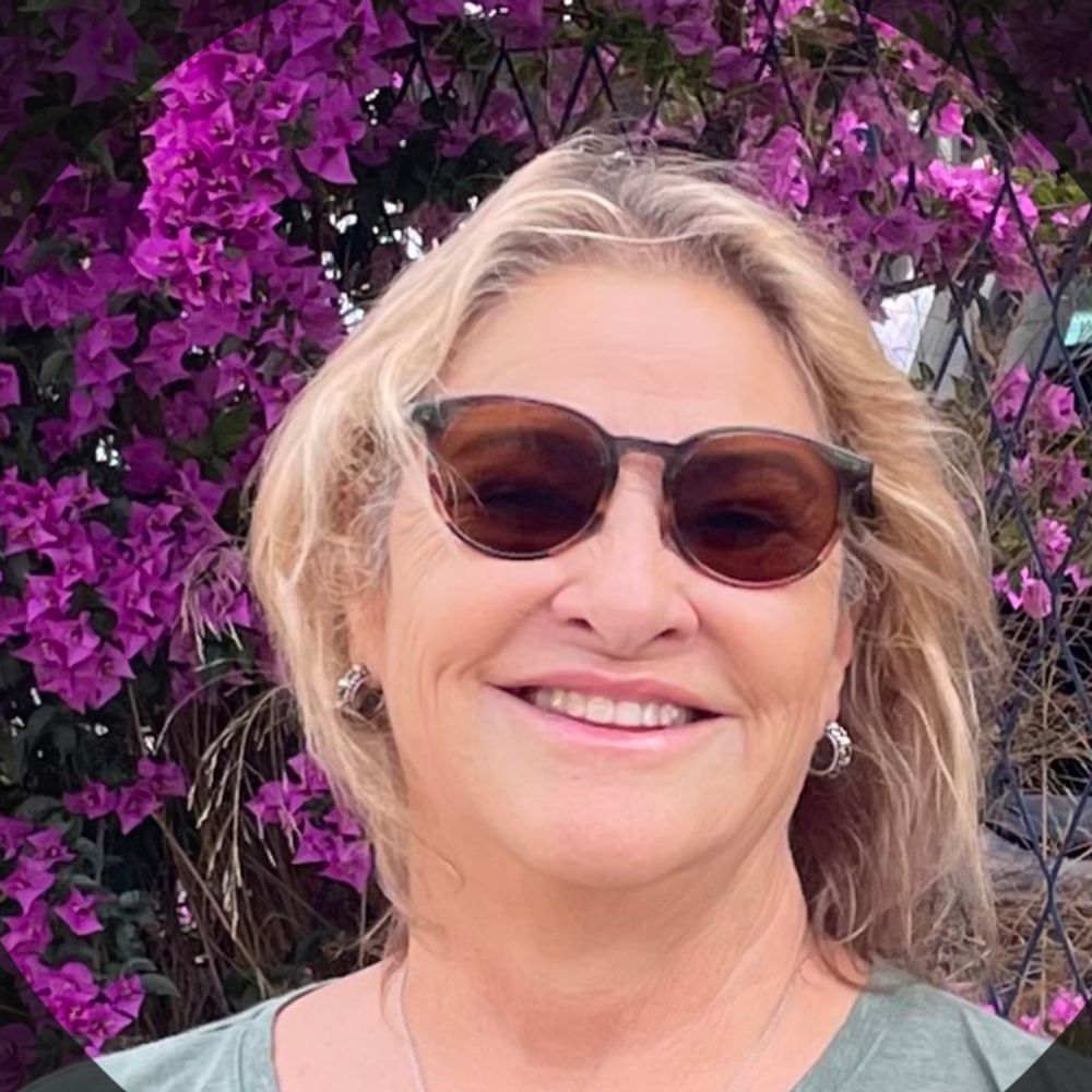 usnotanisland.bsky.social profile picture