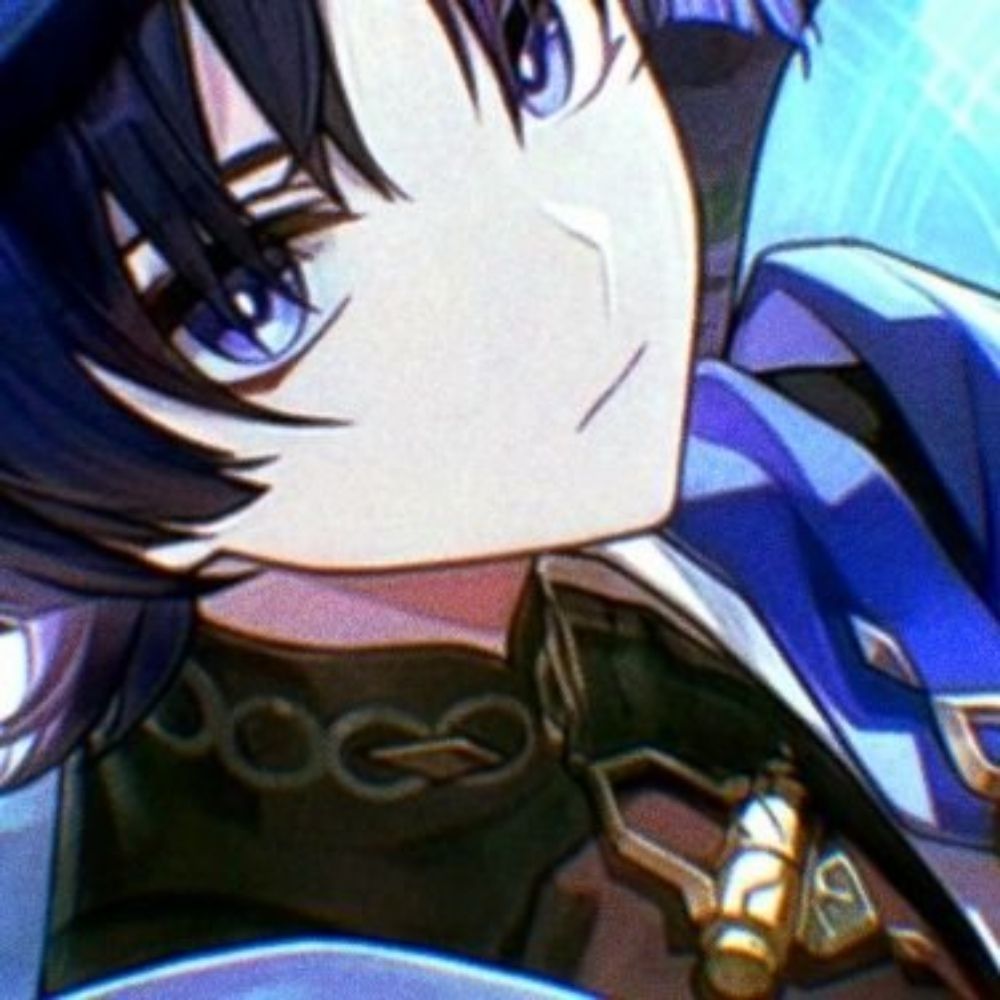 ½