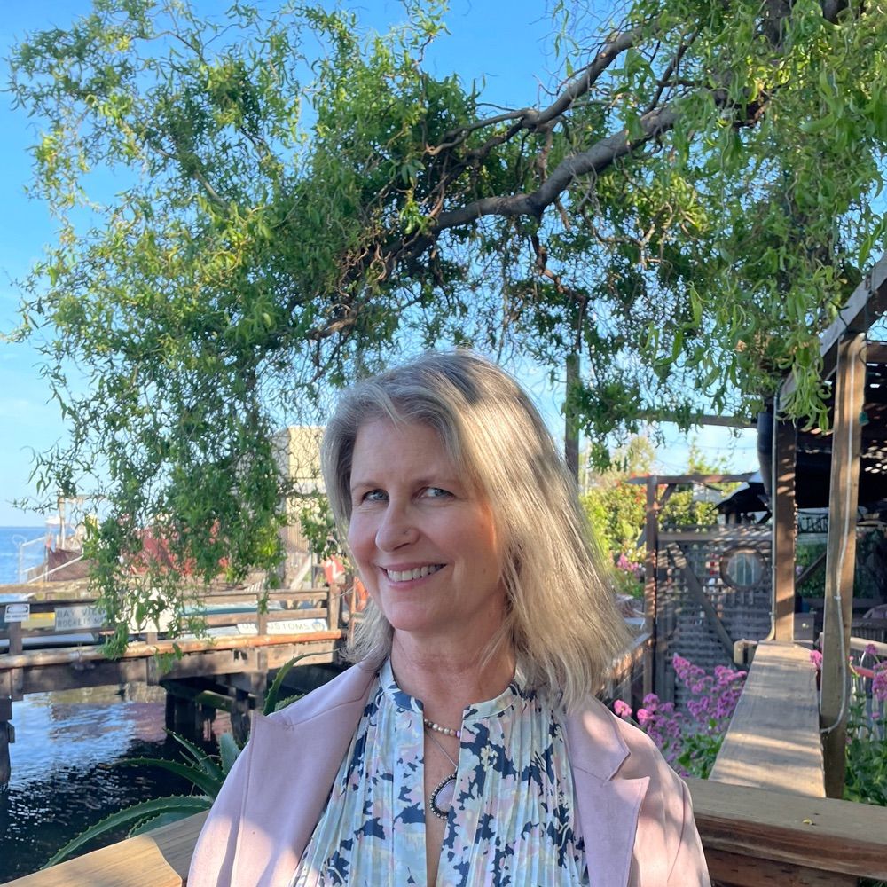 Elizabeth McLeod