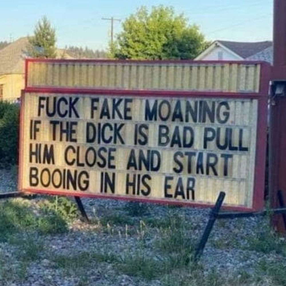(⁠ ͡⁠°⁠ᴥ⁠ ͡⁠°⁠ ⁠ʋ⁠)