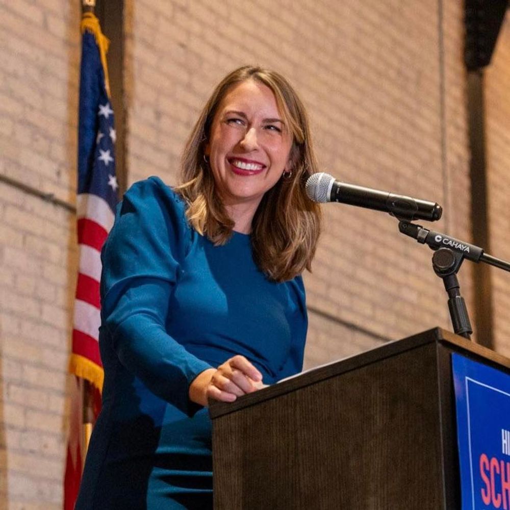 Hillary Scholten