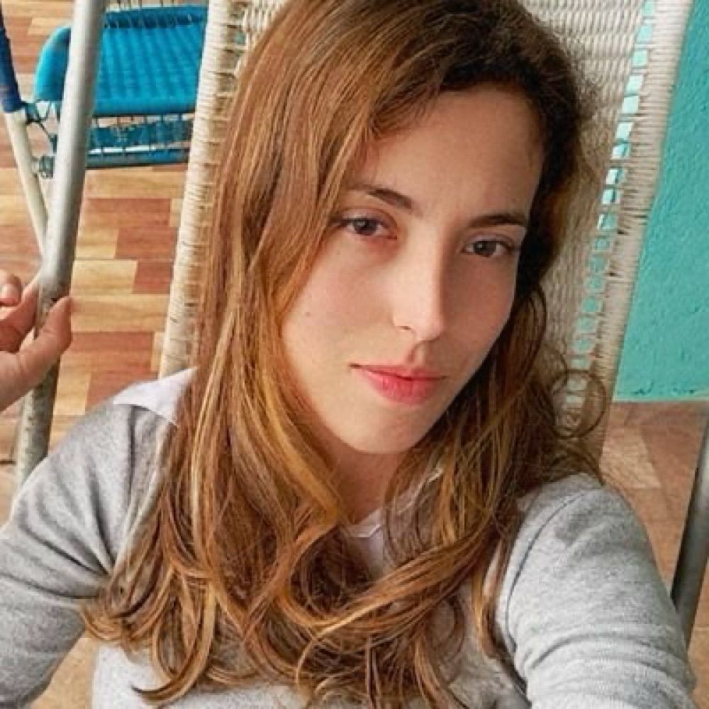 Juliana Vulcato 🦊🌋🍷