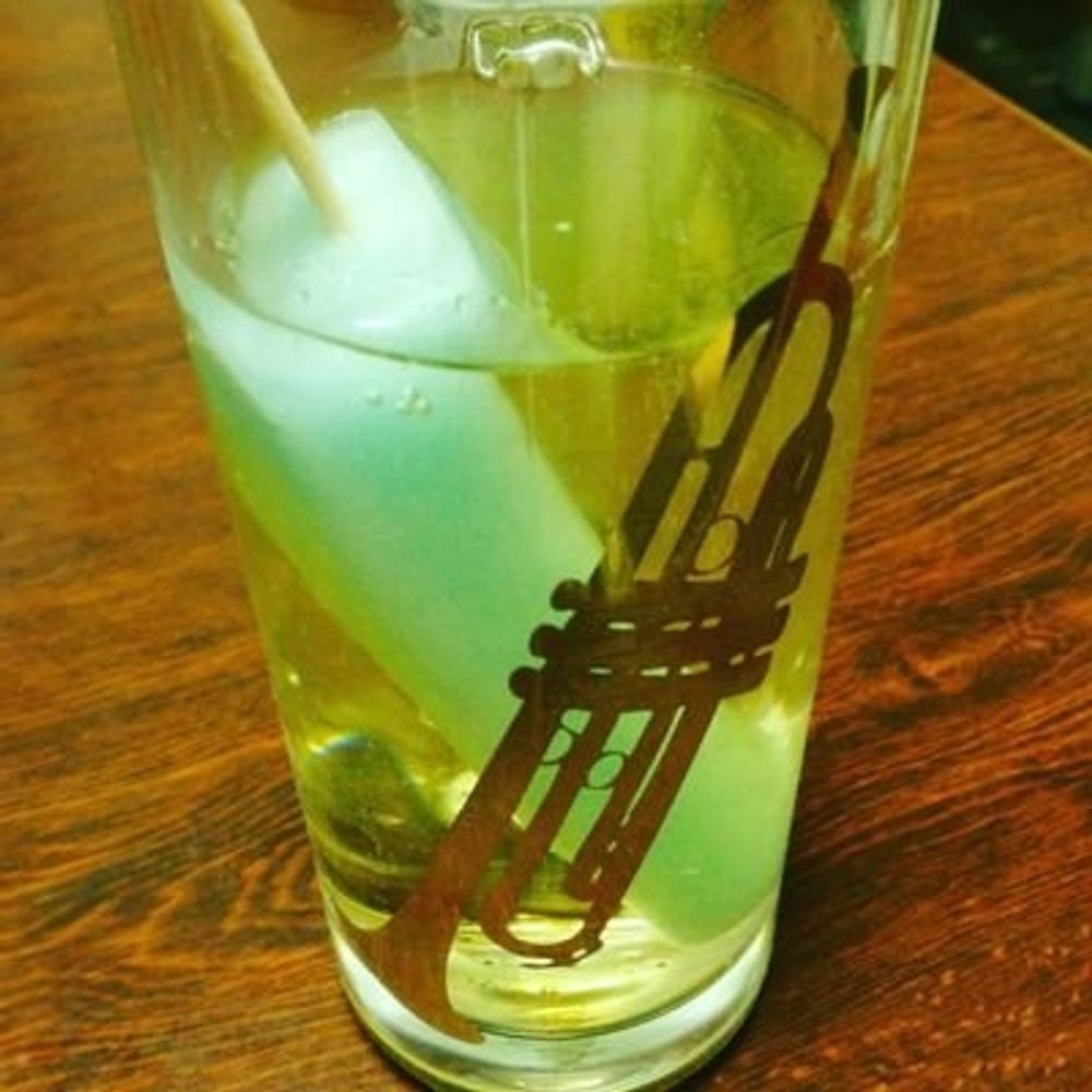 アッズーロ