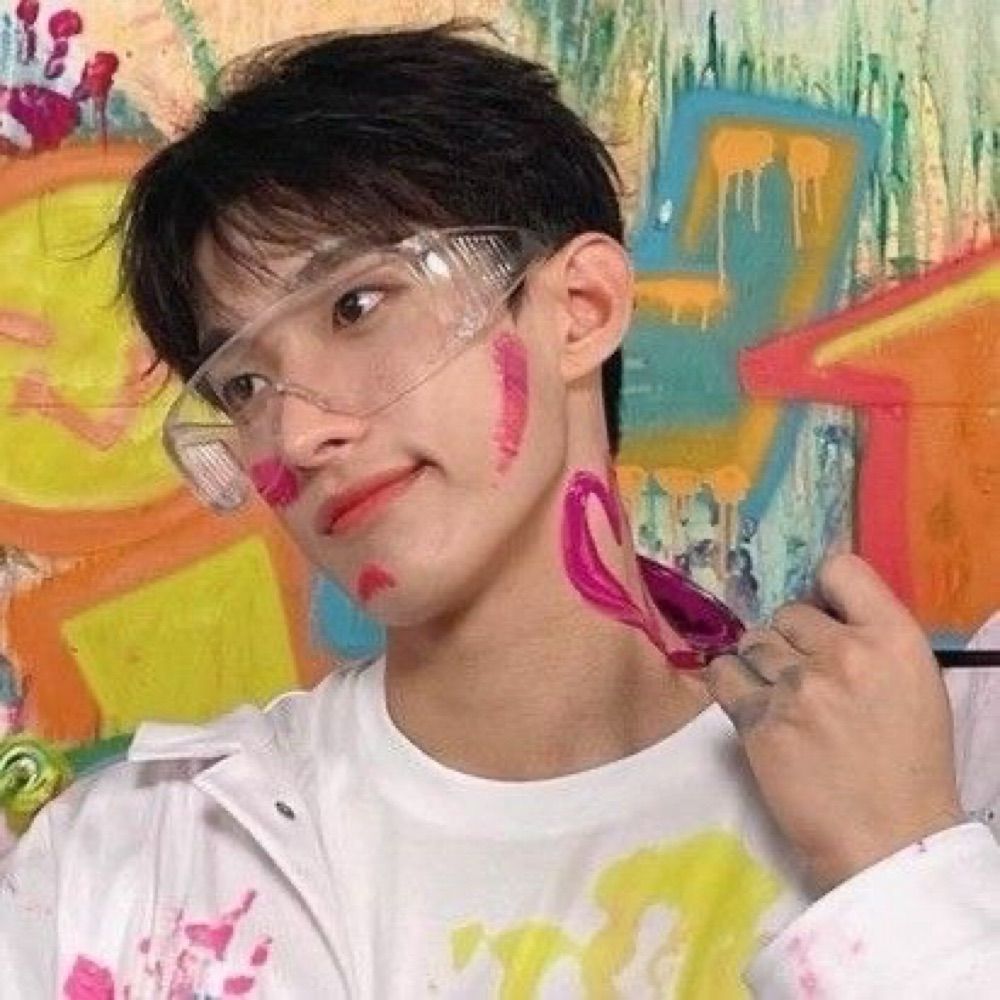 Saku 🌸💎 // Daily DK