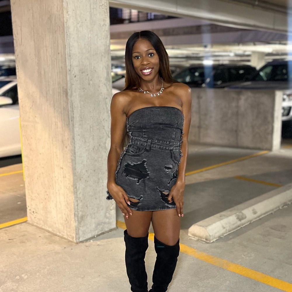 Ebony 🔮