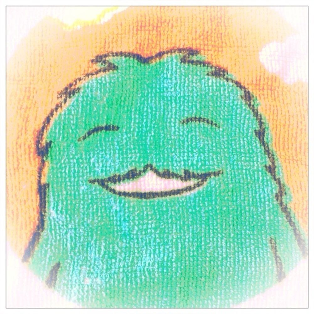にここ