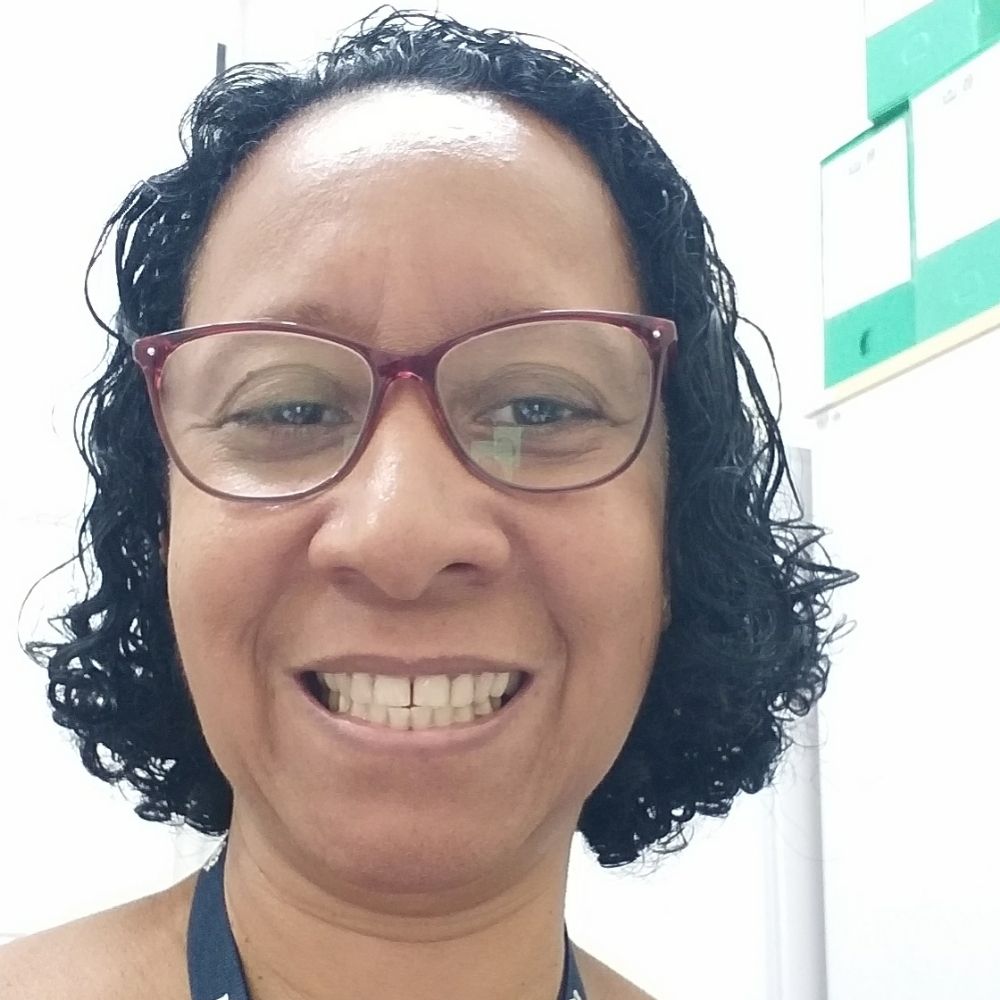 Elaine Alves 