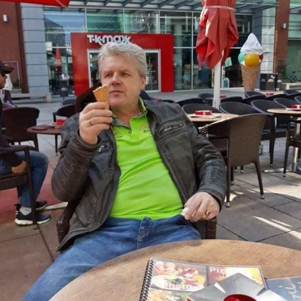 Mariusz B.