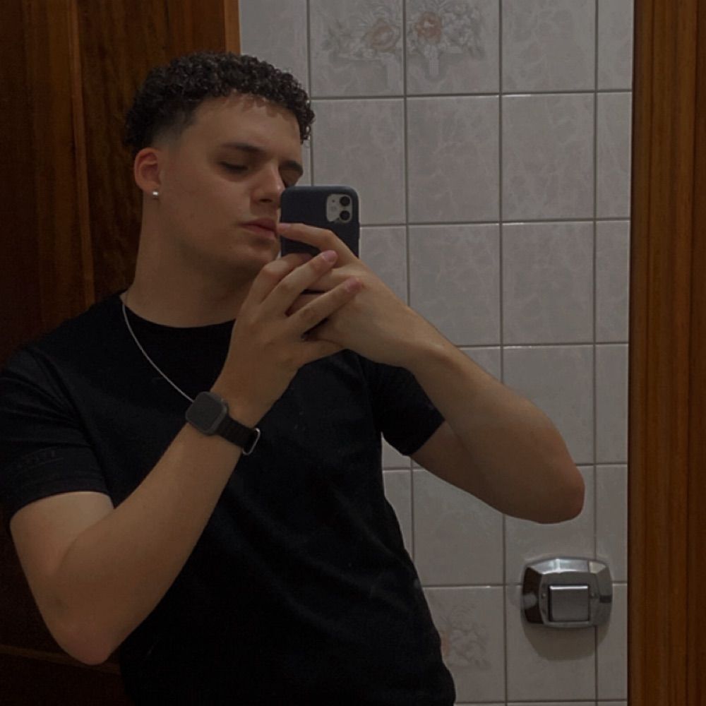 Léo