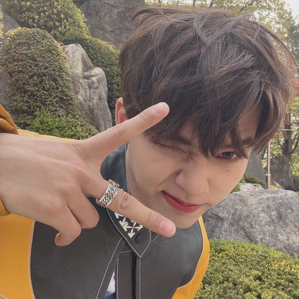 Hyuk.